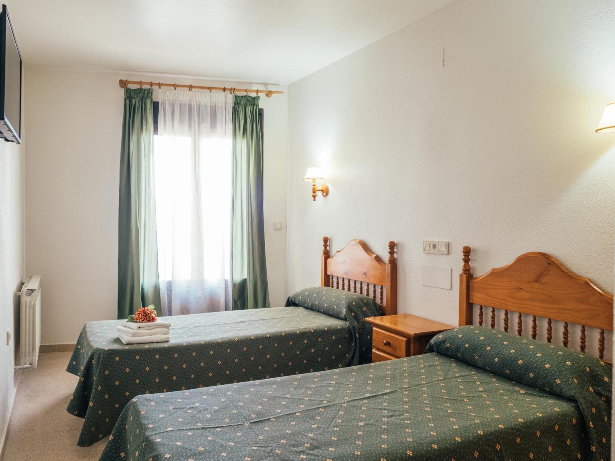 Hotel Valmar Villar de Olalla Esterno foto